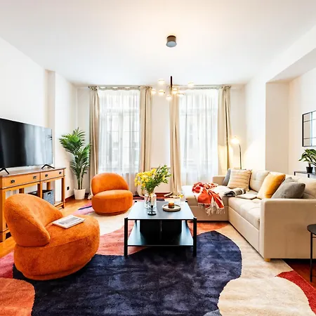 Days - Three Bedroom With Ac, Desk And 100mbs Wifi In New Town * Prague
