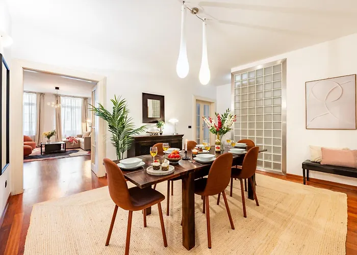 Days - Three Bedroom With Ac, Desk And 100mbs Wifi In New Town Prag