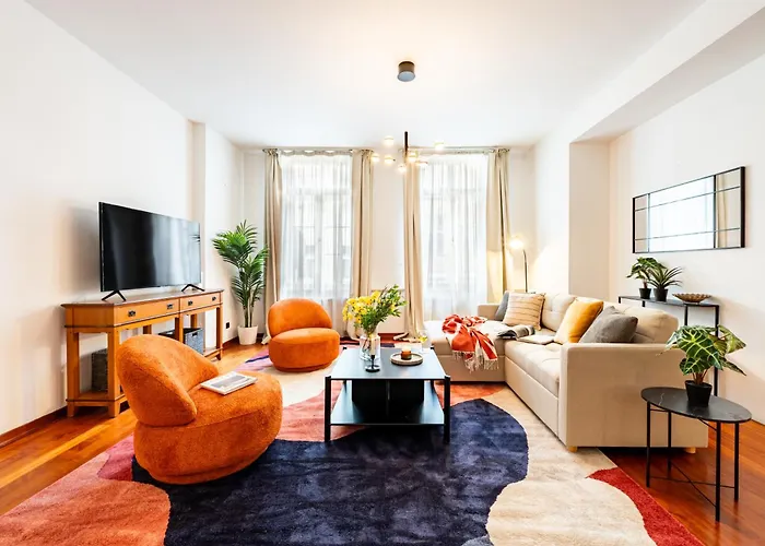 Days - Three Bedroom With Ac, Desk And 100mbs Wifi In New Town * Prag